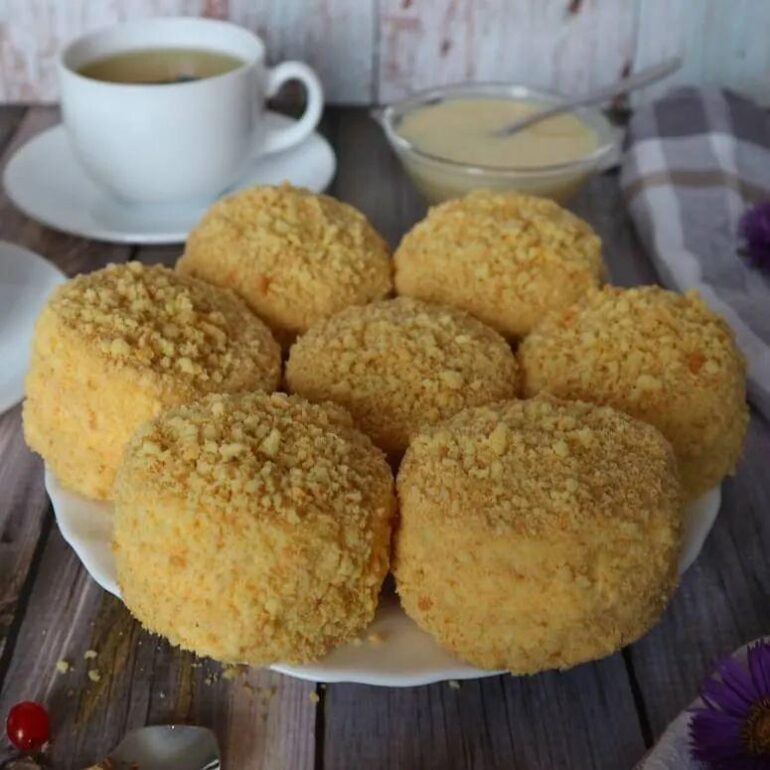 mini vanilla walnut cakes Julias Backstube 770x770